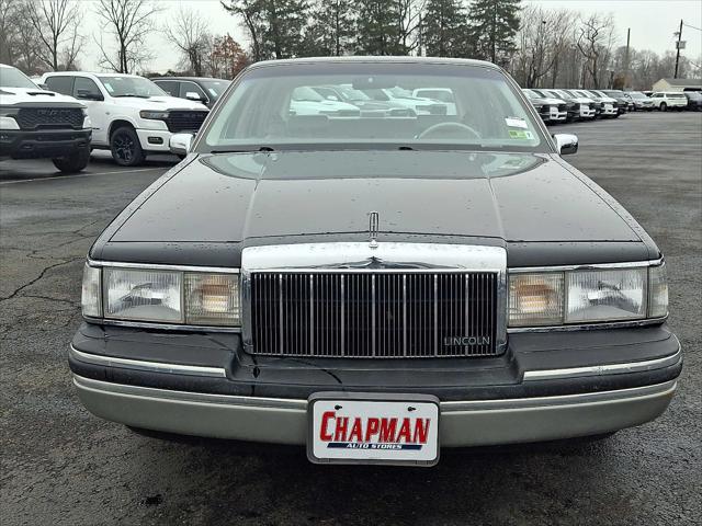 1991 Lincoln Town Car Signature