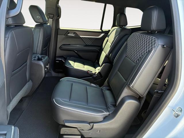 2026 GMC Acadia Denali FWD