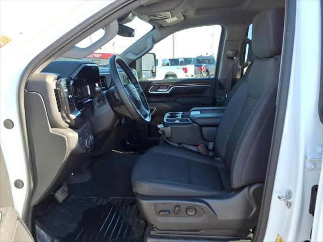 2025 Chevrolet Silverado 2500HD 4WD Crew Cab Standard Bed LT