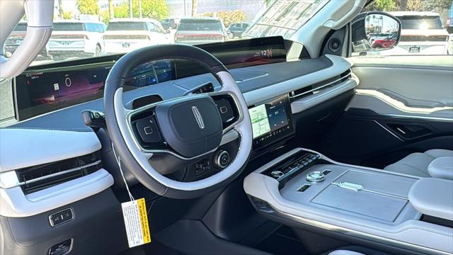 2026 Lincoln Navigator Premiere