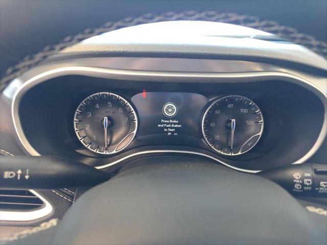 2026 Chrysler Pacifica Select AWD