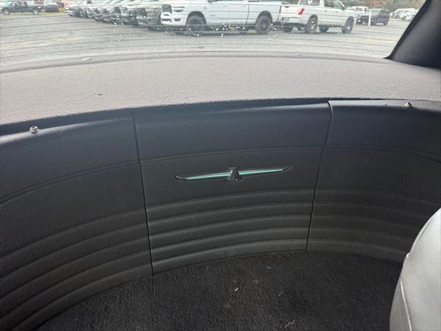 2002 Ford Thunderbird Base