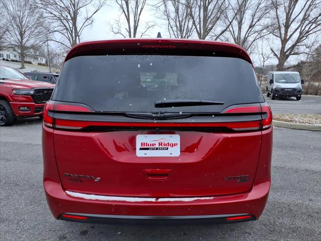 2026 Chrysler Pacifica Limited AWD