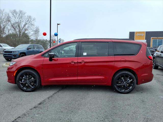 2026 Chrysler Pacifica Limited AWD