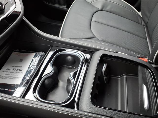 2026 Chrysler Pacifica Limited AWD
