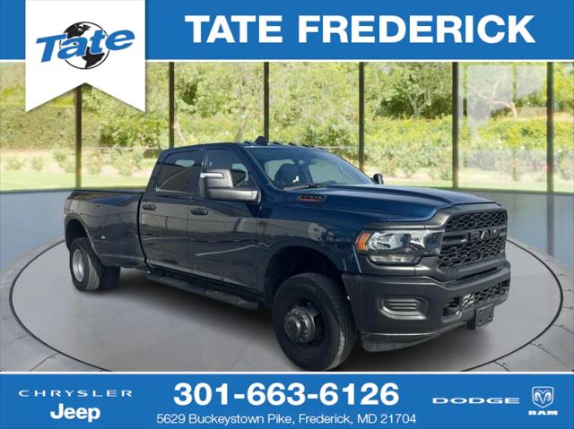 2024 RAM 3500 Tradesman Crew Cab 4x4 8 Box