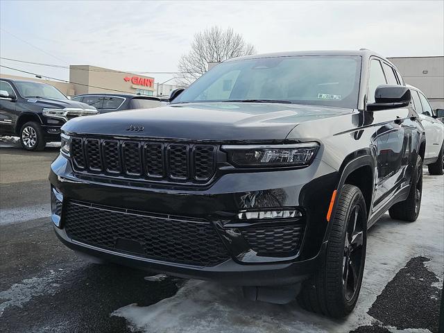 2025 Jeep Grand Cherokee GRAND CHEROKEE LIMITED 4X4