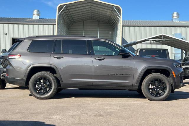 2026 Jeep Grand Cherokee L Grand Cherokee Laredo Altitude 4x4