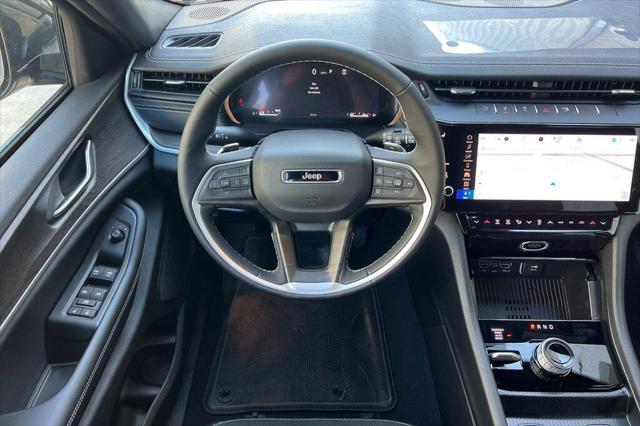 2026 Jeep Grand Cherokee L Grand Cherokee Laredo Altitude 4x4