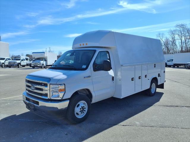 2026 Ford E-350 Cutaway Base for sale in Franklin, WI