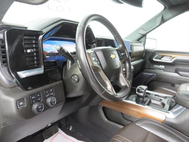 2022 Chevrolet Silverado 1500 4WD Crew Cab Short Bed High Country