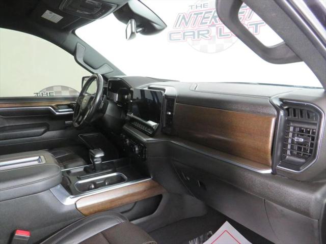 2022 Chevrolet Silverado 1500 4WD Crew Cab Short Bed High Country