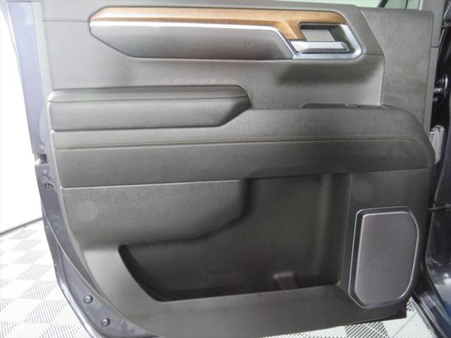 2022 Chevrolet Silverado 1500 4WD Crew Cab Short Bed High Country