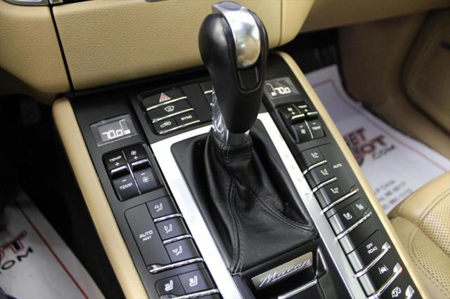 2018 Porsche Macan Sport Edition