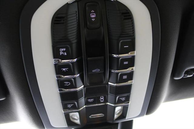 2018 Porsche Macan Sport Edition