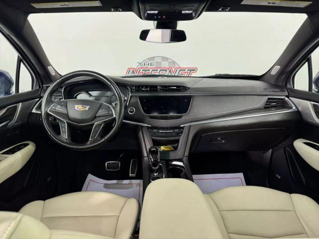 2023 Cadillac XT5 AWD Sport