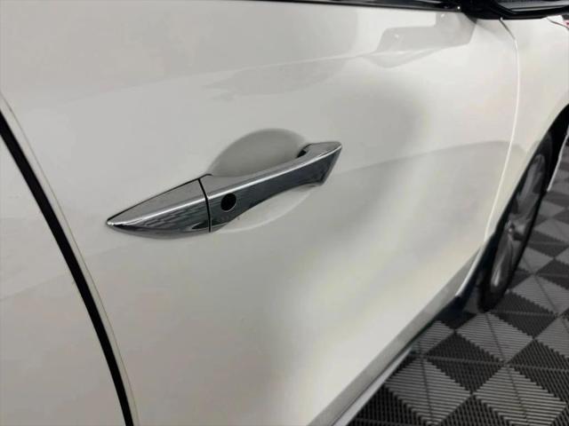 2017 Acura MDX w/Technology Package