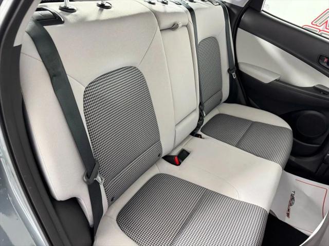 2022 Hyundai Kona SE