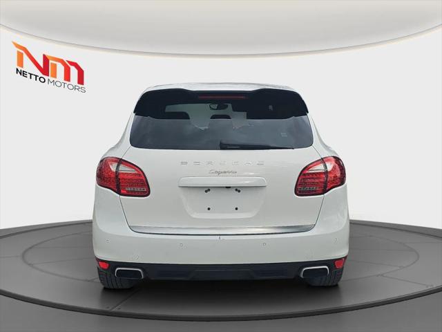 2014 Porsche Cayenne Platinum Edition