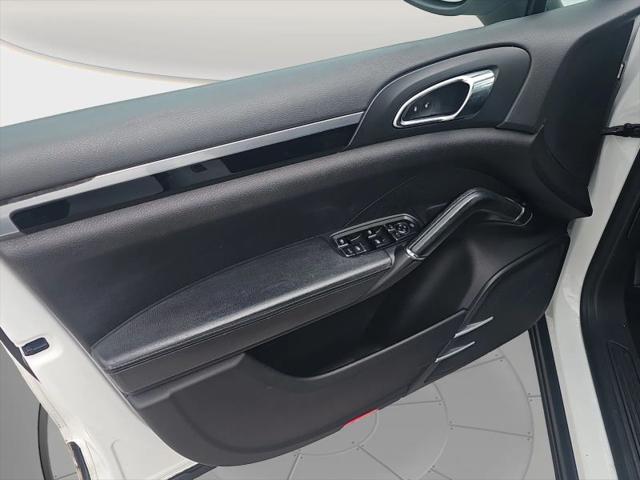 2014 Porsche Cayenne Platinum Edition