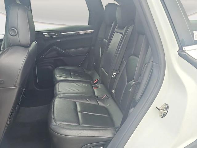 2014 Porsche Cayenne Platinum Edition