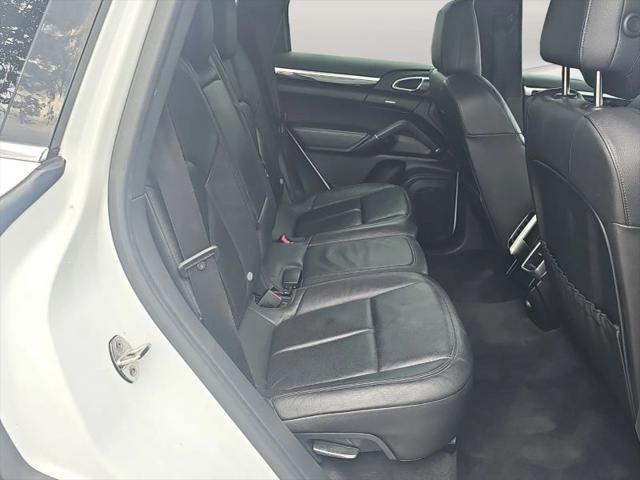 2014 Porsche Cayenne Platinum Edition