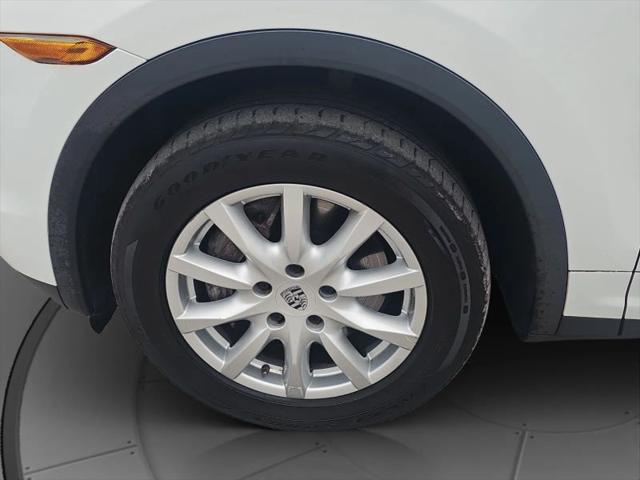 2014 Porsche Cayenne Platinum Edition