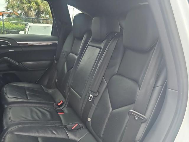 2014 Porsche Cayenne Platinum Edition