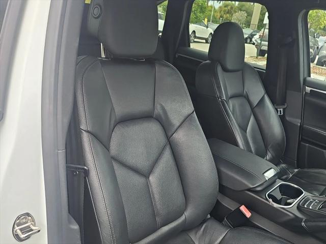 2014 Porsche Cayenne Platinum Edition