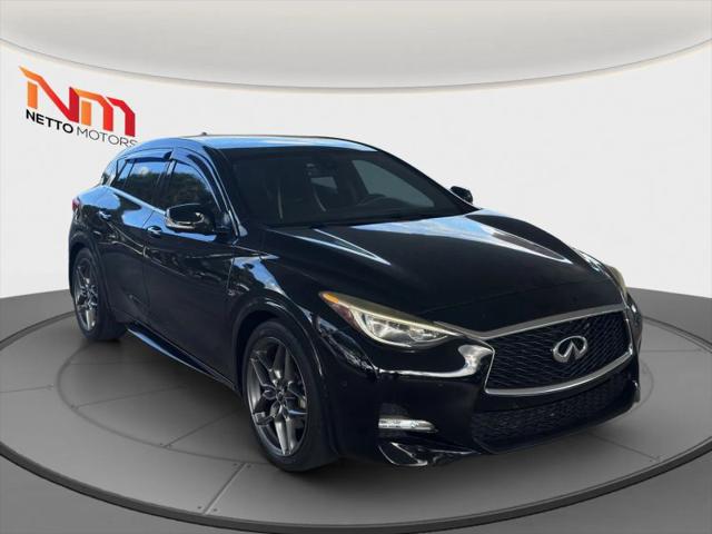 2017 INFINITI QX30 Sport