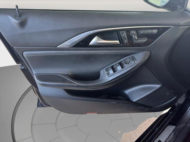2017 INFINITI QX30 Sport