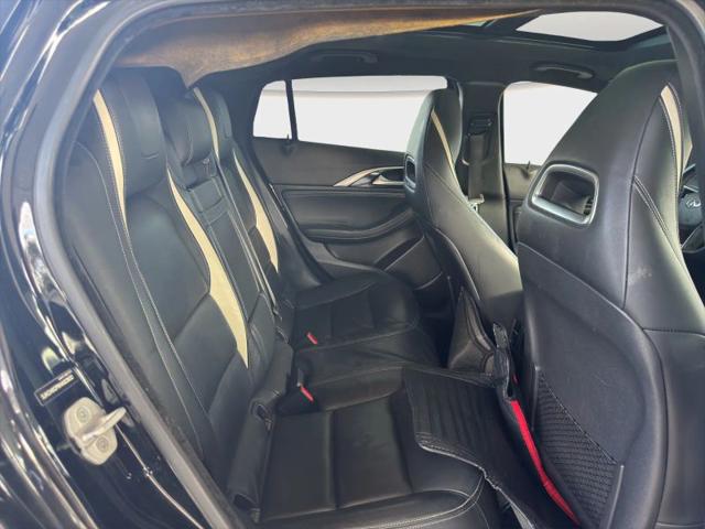 2017 INFINITI QX30 Sport