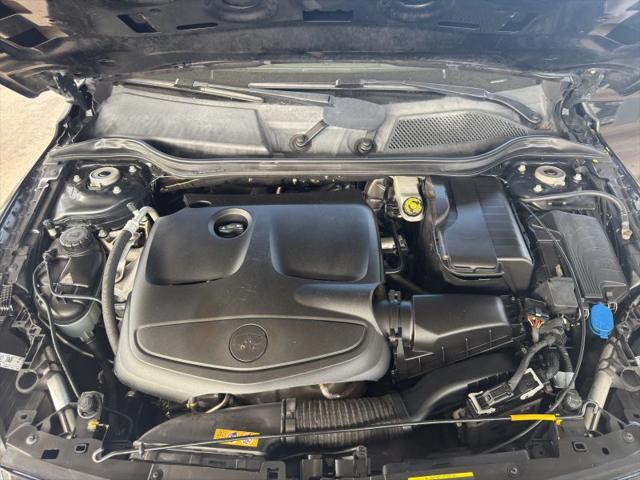 2017 INFINITI QX30 Sport