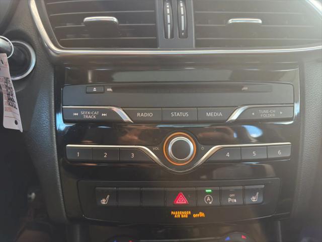 2017 INFINITI QX30 Sport