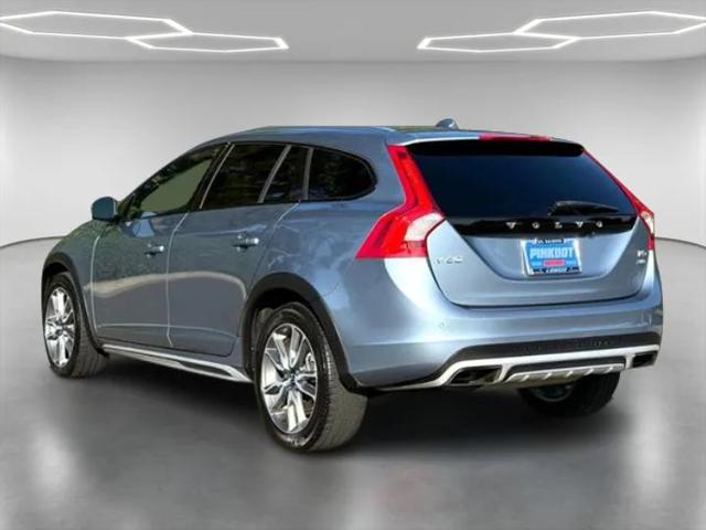2017 Volvo V60 Cross Country T5