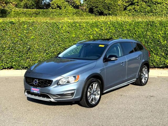 2017 Volvo V60 Cross Country T5