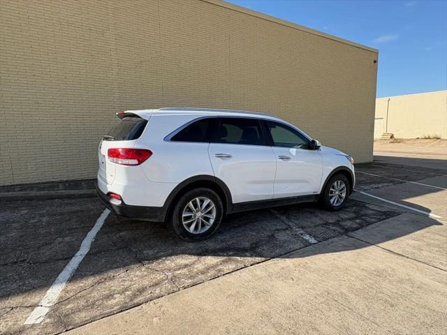 2016 Kia Sorento 2.4L LX