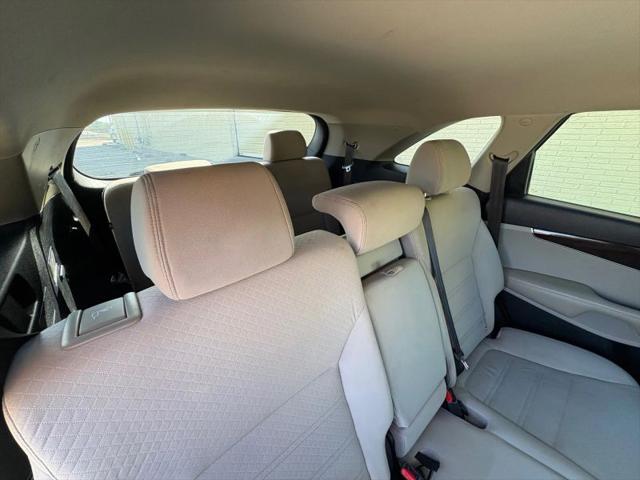 2016 Kia Sorento 2.4L LX