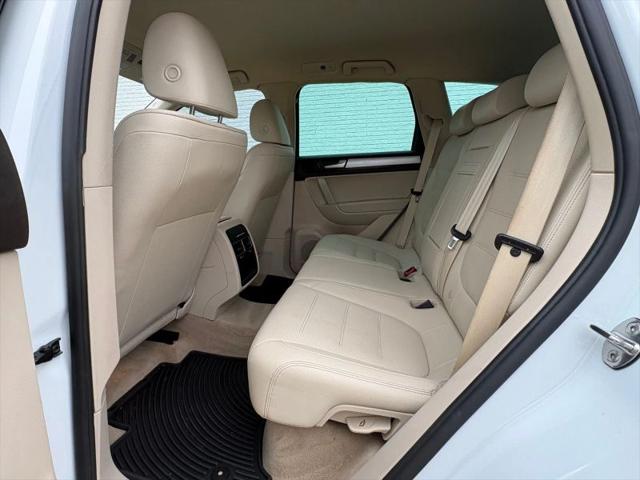 2013 Volkswagen Touareg TDI Sport