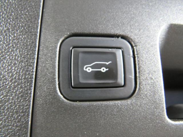 2020 Cadillac XT4 FWD Premium Luxury