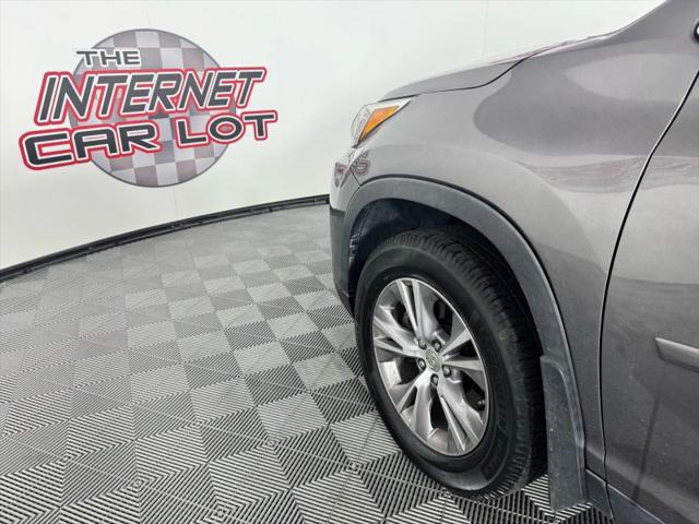 2019 Toyota Highlander LE
