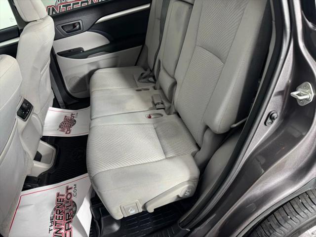 2019 Toyota Highlander LE