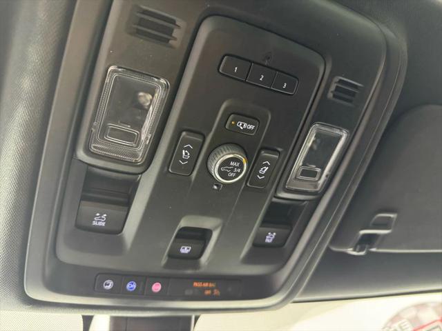 2022 GMC Yukon 4WD AT4