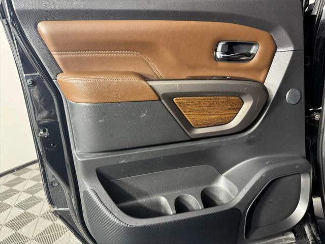 2023 Nissan Titan Crew Cab Platinum Reserve 4x4