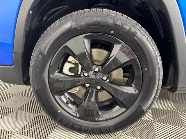 2023 Jeep Cherokee Altitude Lux 4x4
