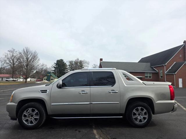 2008 Cadillac Escalade EXT Standard