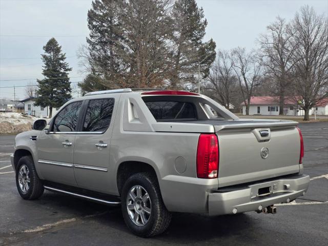 2008 Cadillac Escalade EXT Standard