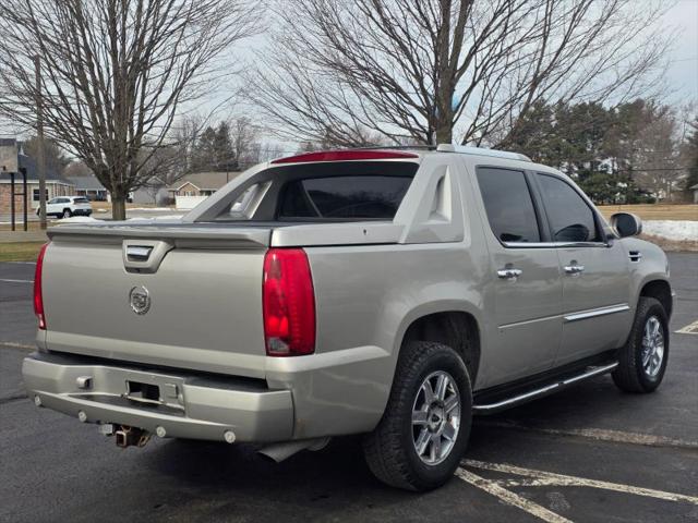 2008 Cadillac Escalade EXT Standard