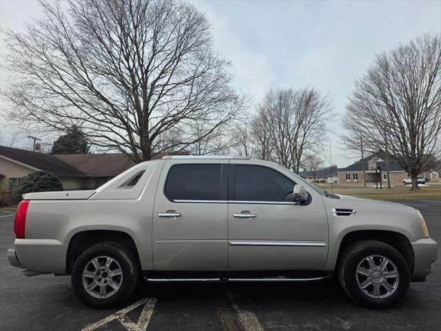 2008 Cadillac Escalade EXT Standard