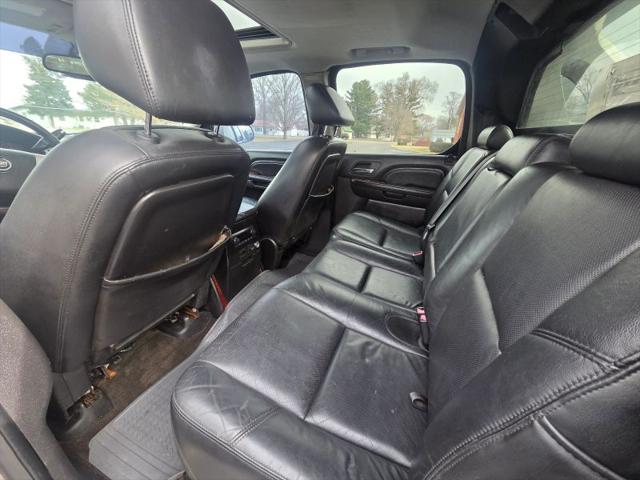 2008 Cadillac Escalade EXT Standard
